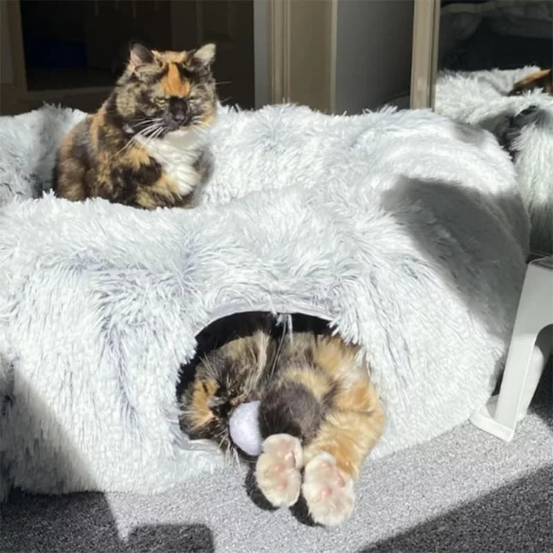 Cama de Pelúcia com Túnel para Gatos - Patinha Feliz®